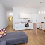 Moderne Stilvolle Wohnung Im Herzen Muenchens
